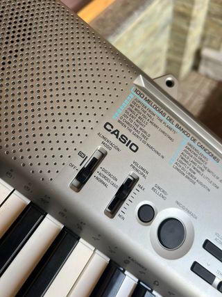 Teclado Casio Plata