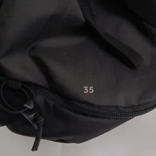 Mochila 35L Negra y Gris