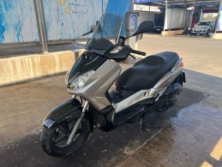 Yamaha X-Max 125 - Lista para usar