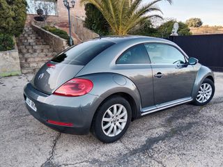 Volkswagen Beetle 2013