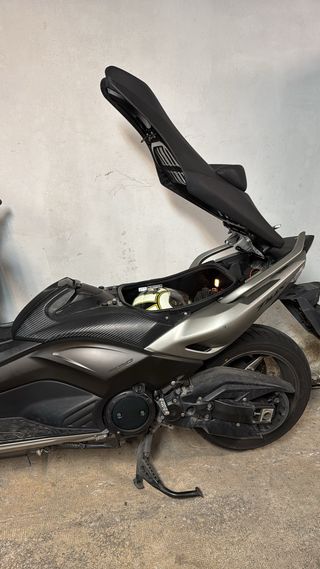 Tmax 530 2015 gris