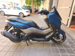 Yamaha NMAX Maxi Scooter Azul