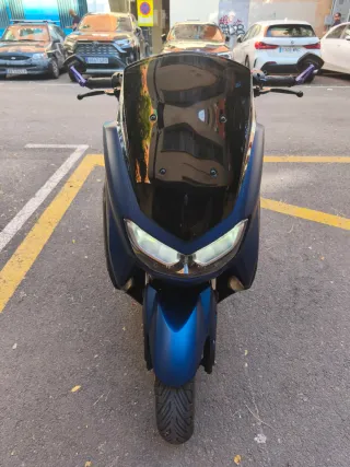 Yamaha NMAX Maxi Scooter Azul