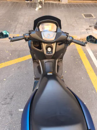 Yamaha NMAX Maxi Scooter Azul