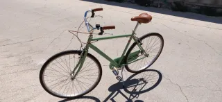 Bicicleta vintage verde H.Crown