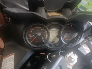 Suzuki V-Strom 650 Negra