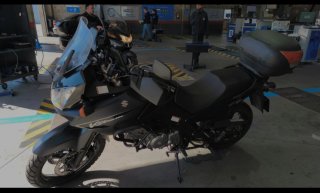 Suzuki V-Strom 650 Negra