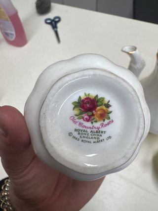 Royal Albert Caffettiera, Zuccheriera, Lattiera