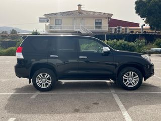 Toyota Land Cruiser 2012