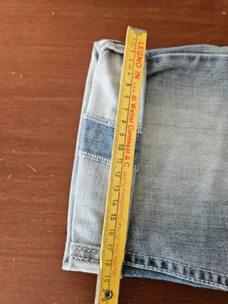 Jeans DeG strappati corti