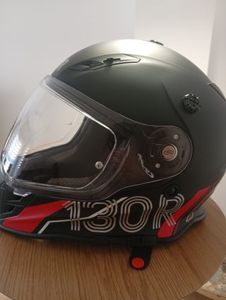 Casco de moto negro 130R
