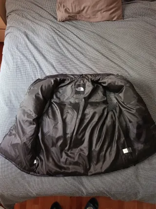 Chaleco The North Face x Kaws Negro