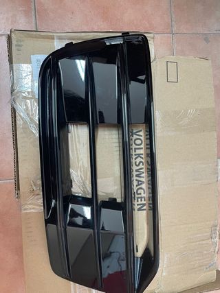 80A8076794W3 Rejilla Delantera Izquierda Niebla