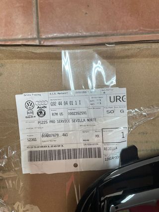 80A8076794W3 Rejilla Delantera Izquierda Niebla