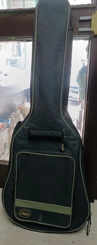 Funda para guitarra CIBELES