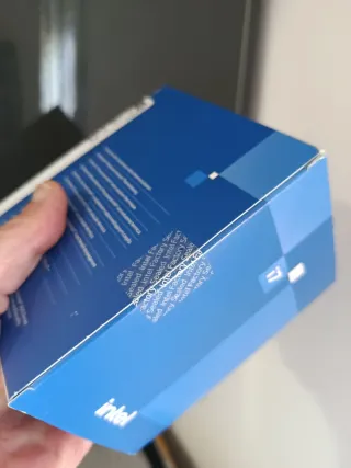 Intel Core i7-12700F