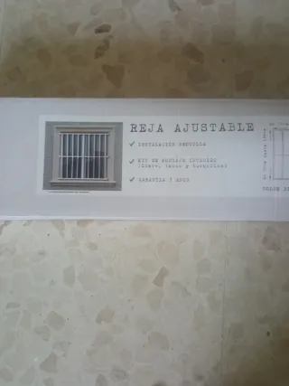 Reja Ajustable Adaptte Blanca, de seguridad.