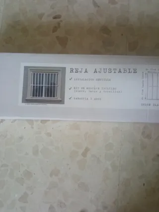 Reja Ajustable Adaptte Blanca, de seguridad.