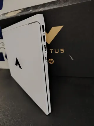 HP Victus 15 Ryzen 5 5600H 8GB 512GB GTX 1650 4GB