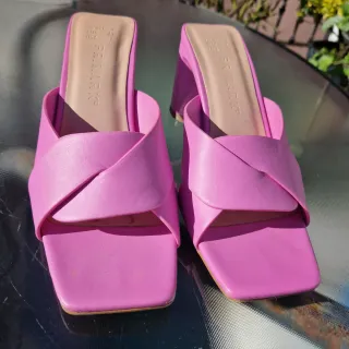 Sandalias Fucsia Tacón Cuadrado Primark Talla 37