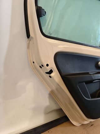 PUERTA TRASERA IZQUIERDA Seat Mii (KF1) (2011->2018)