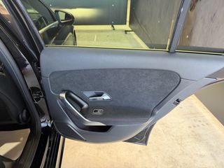 Mercedes-Benz Clase A 180d . AMG