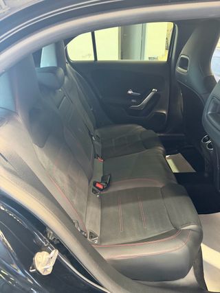 Mercedes-Benz Clase A 180d . AMG