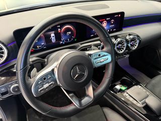 Mercedes-Benz Clase A 180d . AMG