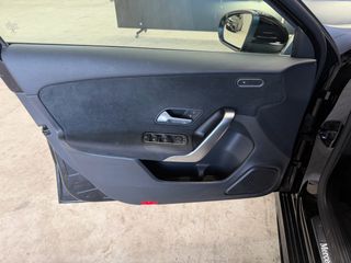 Mercedes-Benz Clase A 180d . AMG