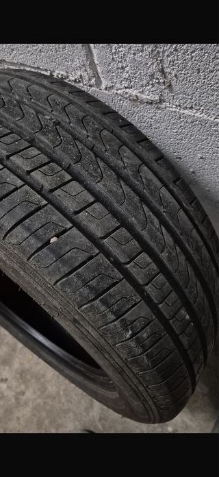 Neumático Pirelli