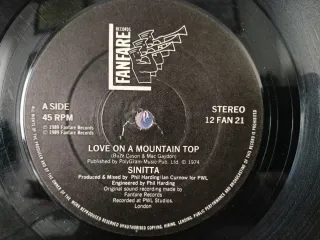 Vinilo Sinitta Love On A Mountain Top 1989