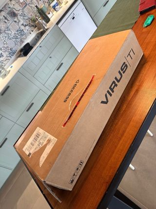 Access Virus TI2 Desktop Sintetizador