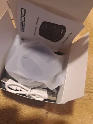 Altavoz LED G200 Portátil Magnético