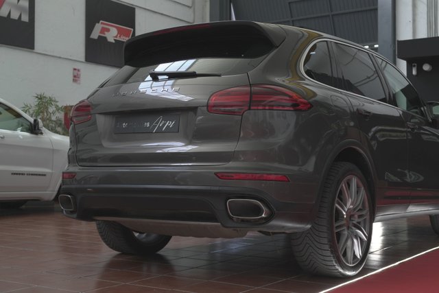 Porsche Cayenne 2015