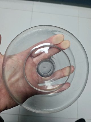 Jarrón de cristal transparente