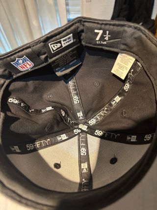 Gorra Raiders New Era Negra y Gris