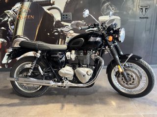 Triumph Bonneville T120 Negra