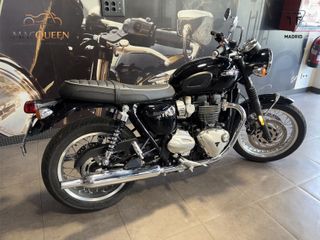 Triumph Bonneville T120 Negra