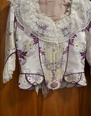 Traje de Fallera completo con Aderezo y Mantilla