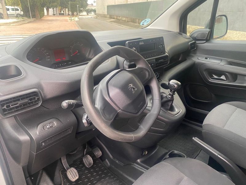 Peugeot Partner 2022, foto 6