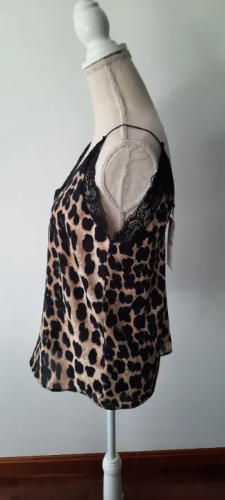 Top Zara Animal Print Encaje  Talla M