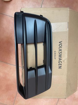 Rejilla Niebla Delantera Derecha 80A8076804W3