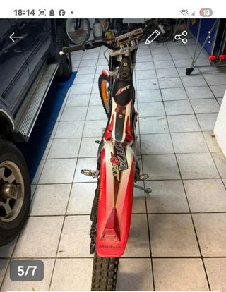 Montesa Moto Trial Negra y Roja