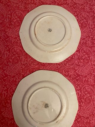 2 Platos Decorativos Antiguos Escenas Clásicas