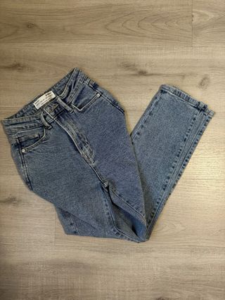 Stradivarius Mom Fit Talla 32