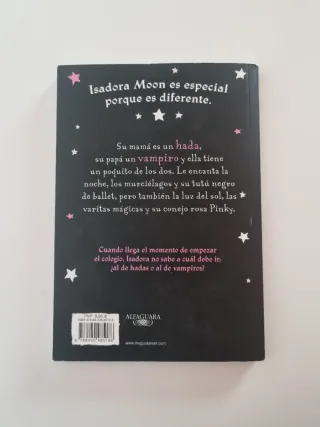 Isadora Moon va al colegio