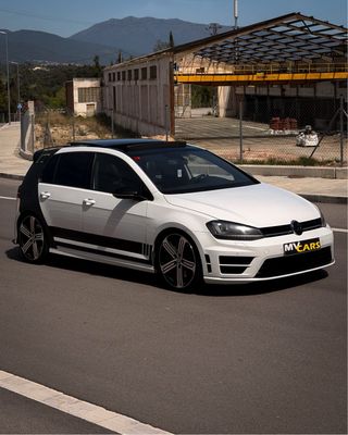 Volkswagen Golf 7R 300
