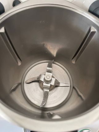 Thermomix TM5 + Cookidoo + Accesorios + 2 Vaso