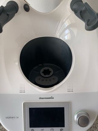 Thermomix TM5 + Cookidoo + Accesorios + 2 Vaso