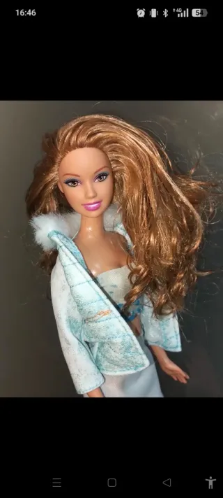 Barbie con abito estivo